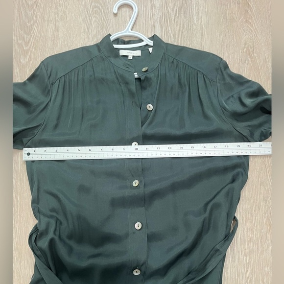 Vince Belted Shirred Silk Twill Dress - Picture 11 of 13